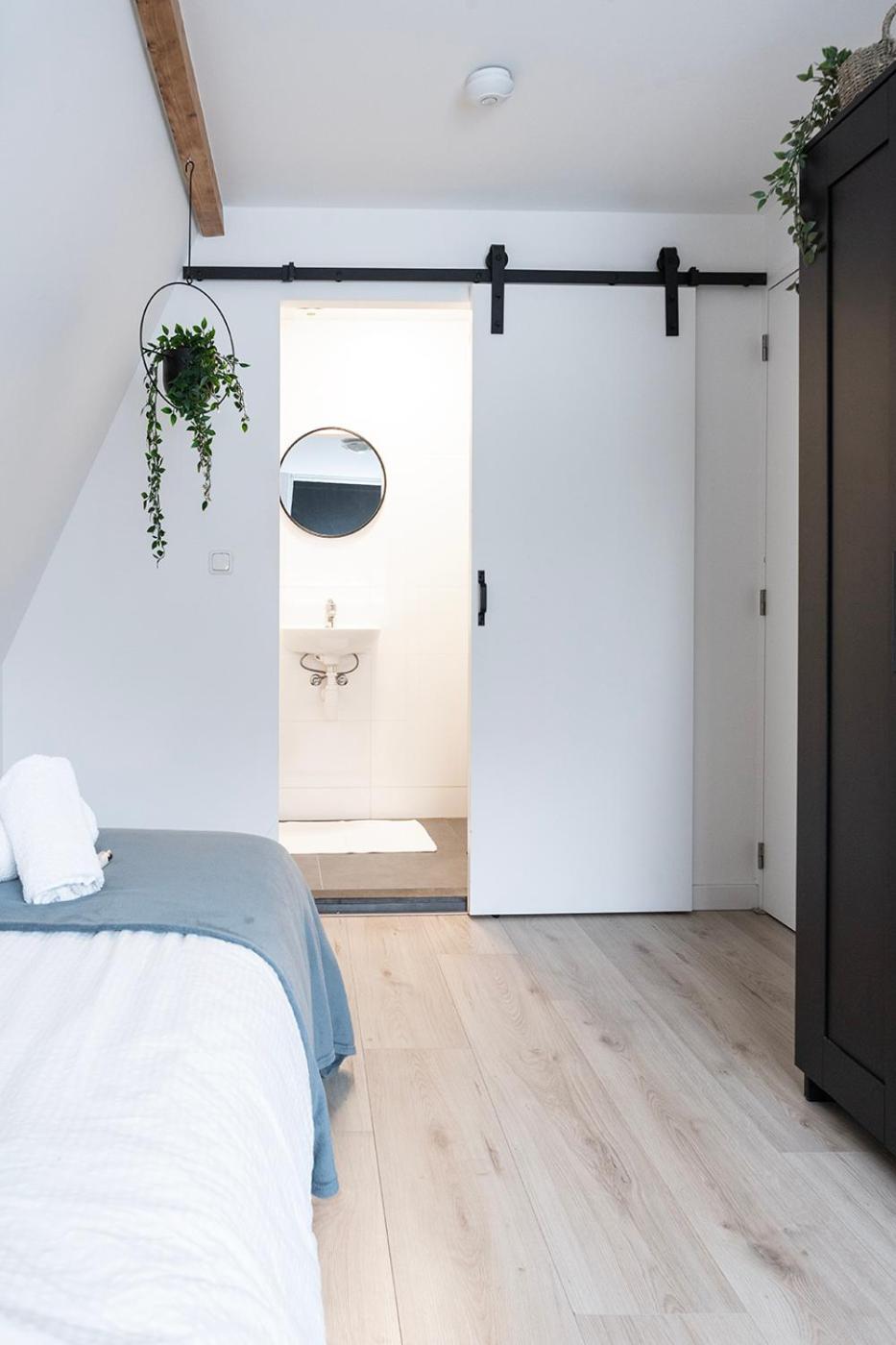 Ferienhaus Newly Renovated With Kitchen Access Tilburg