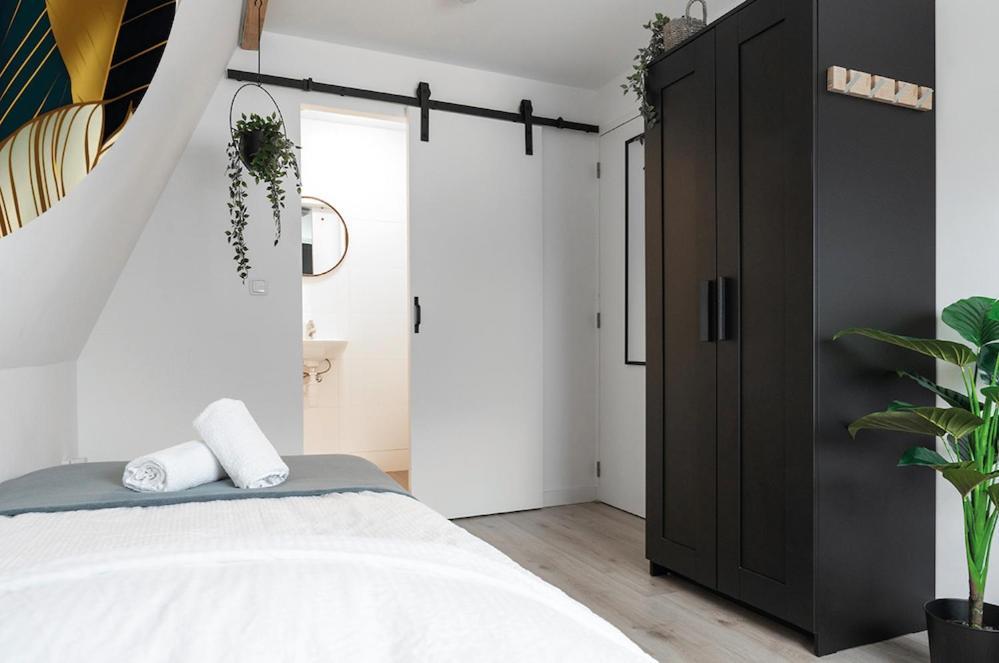 Vakantiehuis Newly Renovated With Kitchen Access